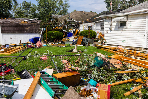Εκτύπωση καμβά EF3 tornado damage touched down in a residential neighborhood causing millions of dollars in damage