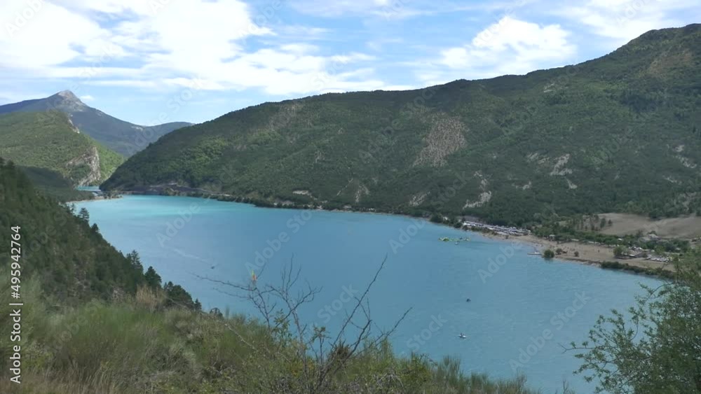 View of Lake Castillon/Vue sur le Lac de Castillon View of Lake Castillon/Vue sur le Lac de Castillon
