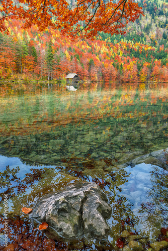 Fototapeta Naklejka Na Ścianę i Meble -  Astonishing autumn scene of Hinterer Langbathsee lake.