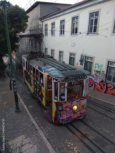 Wallpaper Mural La capital de Portugal, Lisboa. Callejear por ella un placer. Torontodigital.ca