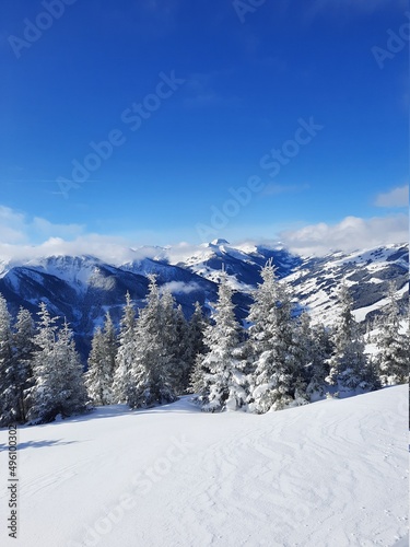 Skifahren in Saalbach Hinterglemm Leogang Fieberbrunn © Sabine