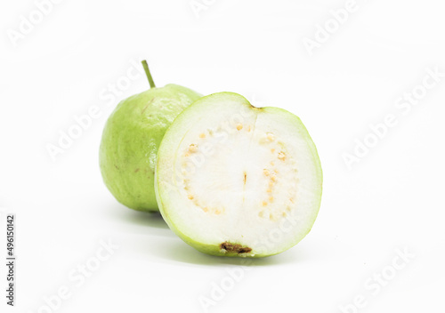 Obraz na płótnie green guava fruit or peyara isolated on white background w salonie