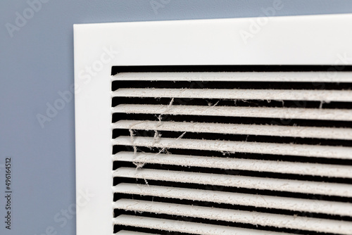 Bilde på lerret Dirty air vent in house