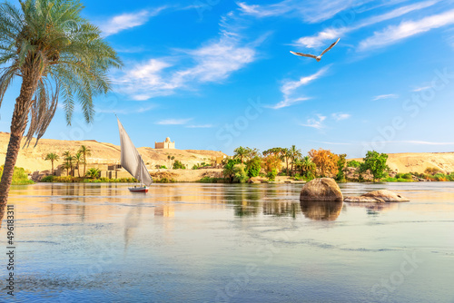 Obraz na płótnie The Nile river picturesque scenery, Aswan city, Egypt w salonie