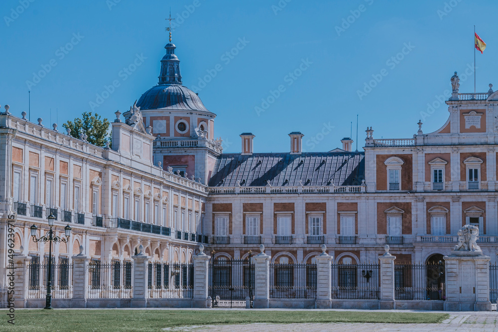 Obraz premium Royal Palace of Aranjuez in Aranjuez, Madrid, Spain, Europe