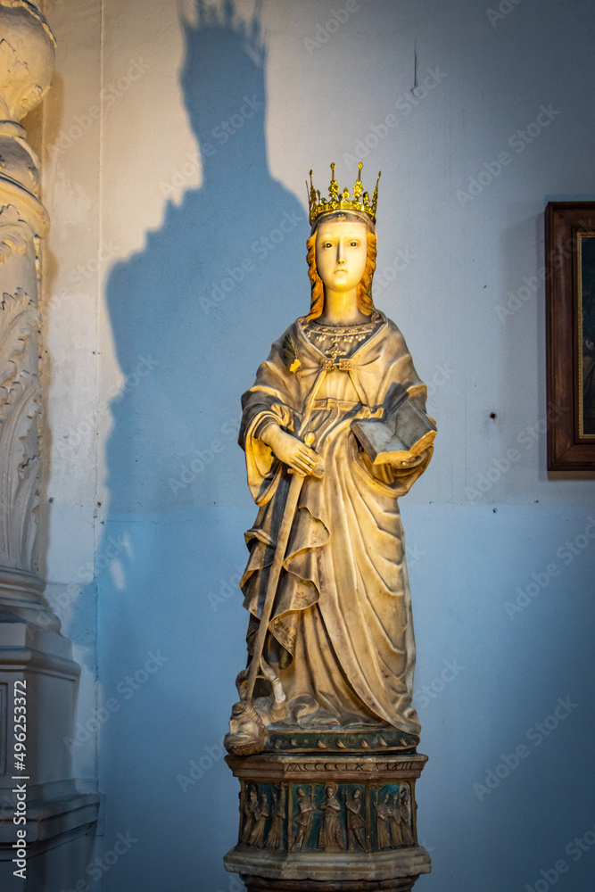 Obraz premium statue of saint, church in taormina, sicily, italy, europe