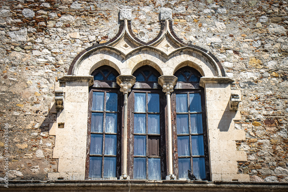 old window, palazzo, taormina, sicily, italy, europe old window, palazzo, taormina, sicily, italy, europe