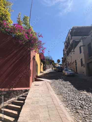 Converging paths, San Miguel de Allende