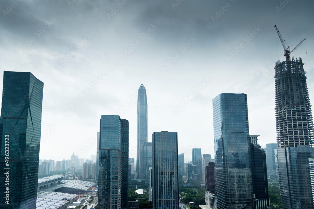 Obraz premium Skyscrapers and unfinished building in the city