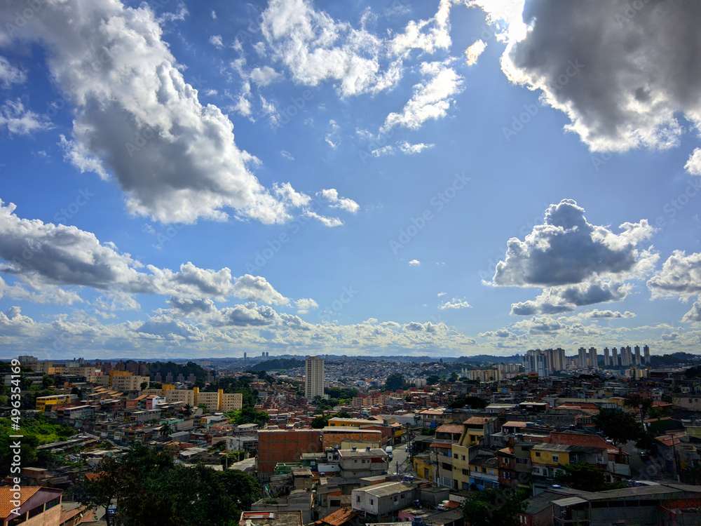 Obraz premium clouds over the city