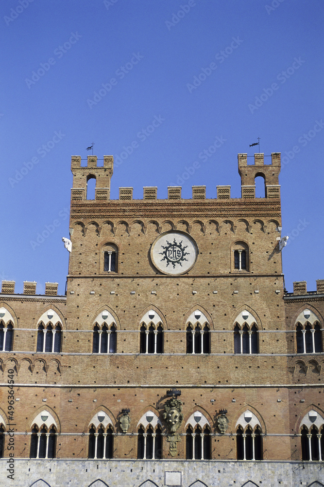Facade of a building, Piazza del Campo, Siena, Italy Facade of a building, Piazza del Campo, Siena, Italy