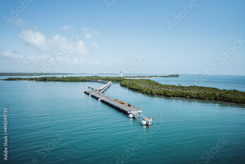 Fototapeta Naklejka Na Ścianę i Meble -  cruise port in the caribbean