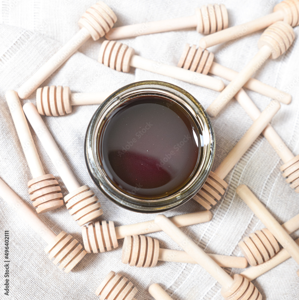 une cuillerée de miel par jour pour une bonne santé, toujours une cuillère de miel en bois pour
