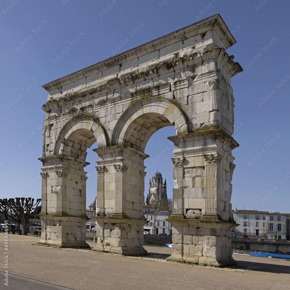 arc de triomphe romain à Saintes en France