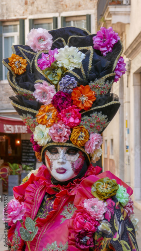 Fototapeta Naklejka Na Ścianę i Meble -  Venice Carnival - the time of magnificent masks