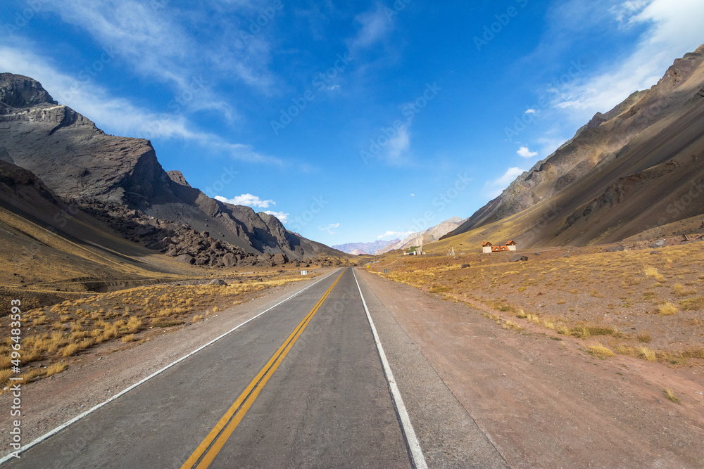 Fototapeta premium Scenic Mountain Road in a desertic landscape