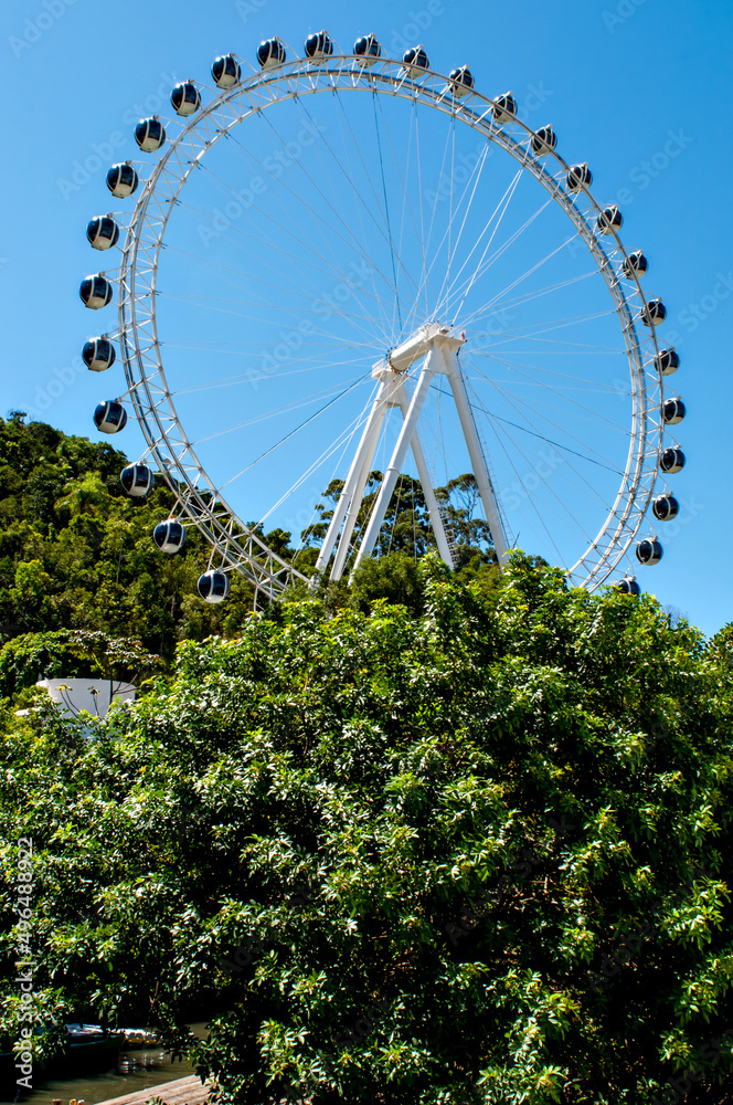 Ferris wheel tourist spot in Balneário Camboriú-Brazil, Big wheel.