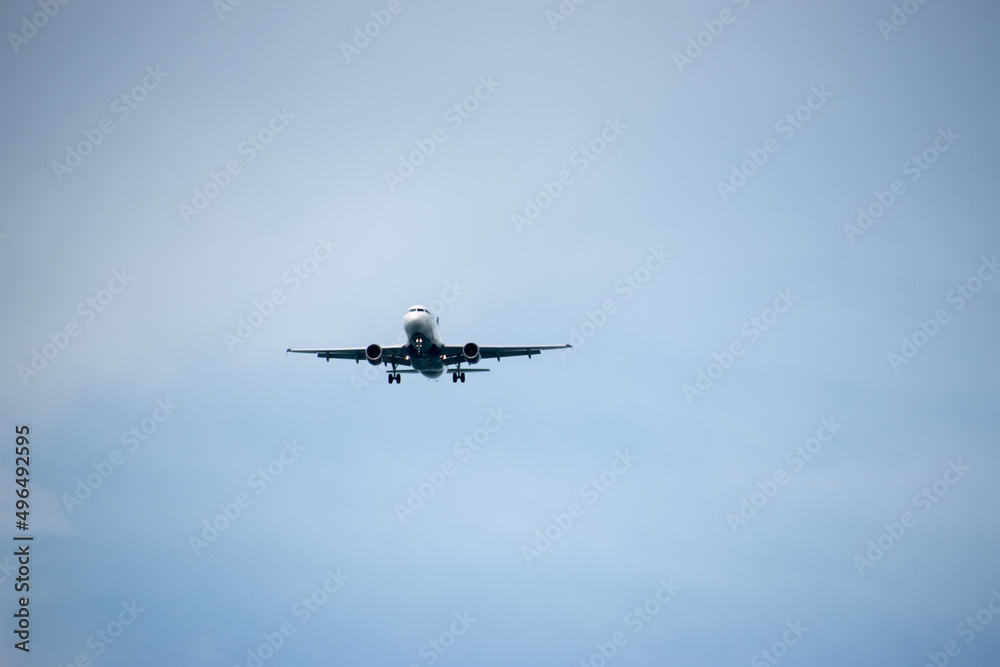 A Delta Airlines Airbus on final approach