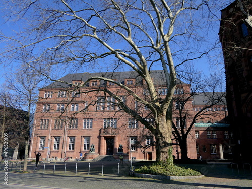 die alte Universität in Freiburg