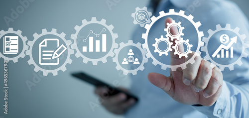 Φωτογραφία Operations management involving business process and workflow, problem solving, high performance, monitoring and evaluation, quality control