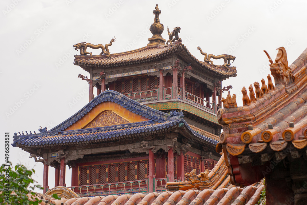 China, Beijing, Ciudad Prohibida Diferentes elementos de diseño de los coloridos edificios tejados detalles de primer plano China, Beijing, Ciudad Prohibida Diferentes elementos de diseño de los coloridos edificios tejados detalles de primer plano