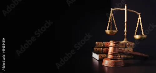 Fototapeta Weight scale and gavel, law concept