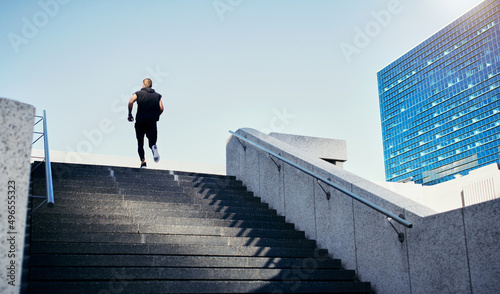 Bild auf Leinwand Every step is one step closer to your goal