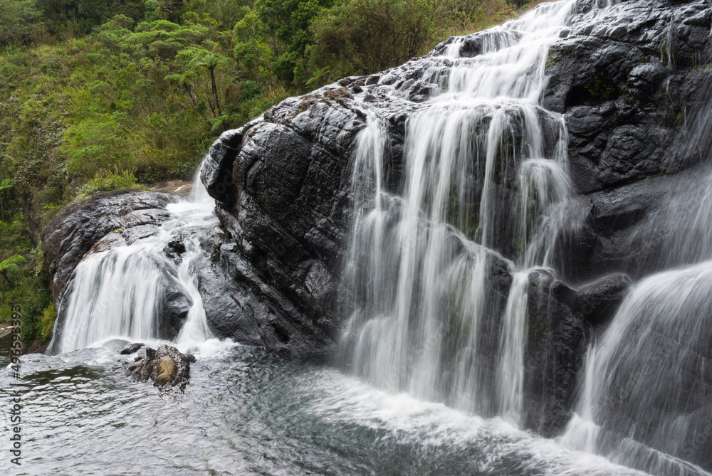 Obraz premium Baker's Falls, Horton Plains national park, Sri Lanka