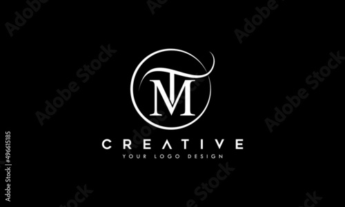 Foto unique tm, mt initial letter logo vector template