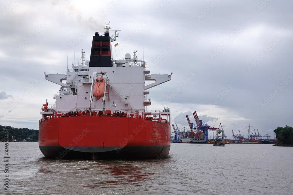 Containerschiff am Hanburger Hafen