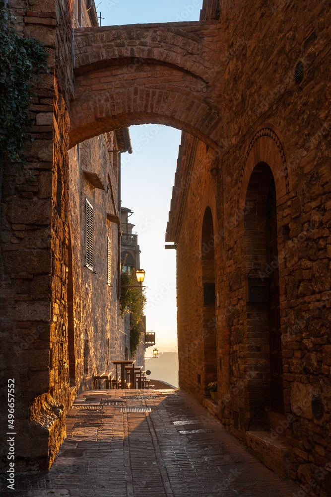Naklejka premium Ruelle à San Gimignano