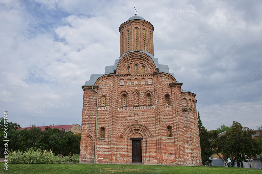 Church on a cloudy day. Friday Church in Chernihiv (Church of St. Paraskevi Friday at Torg) is an Orthodox church. Built in the late XII - early XIII centuries. Church on a cloudy day. Friday Church in Chernihiv (Church of St. Paraskevi Friday at Torg) is an Orthodox church. Built in the late XII - early XIII centuries.