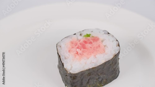 Wallpaper Mural 寿司　ネギトロ巻き
 Torontodigital.ca