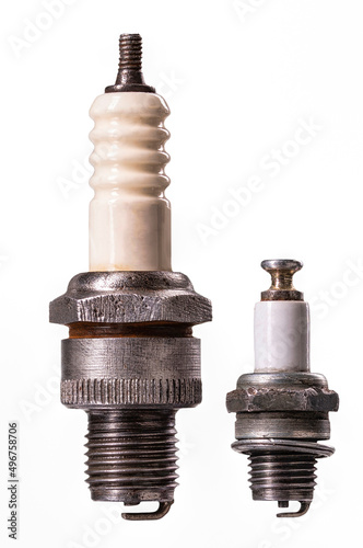 Spark plug used in four-stroke and two-stroke internal combustion engines.