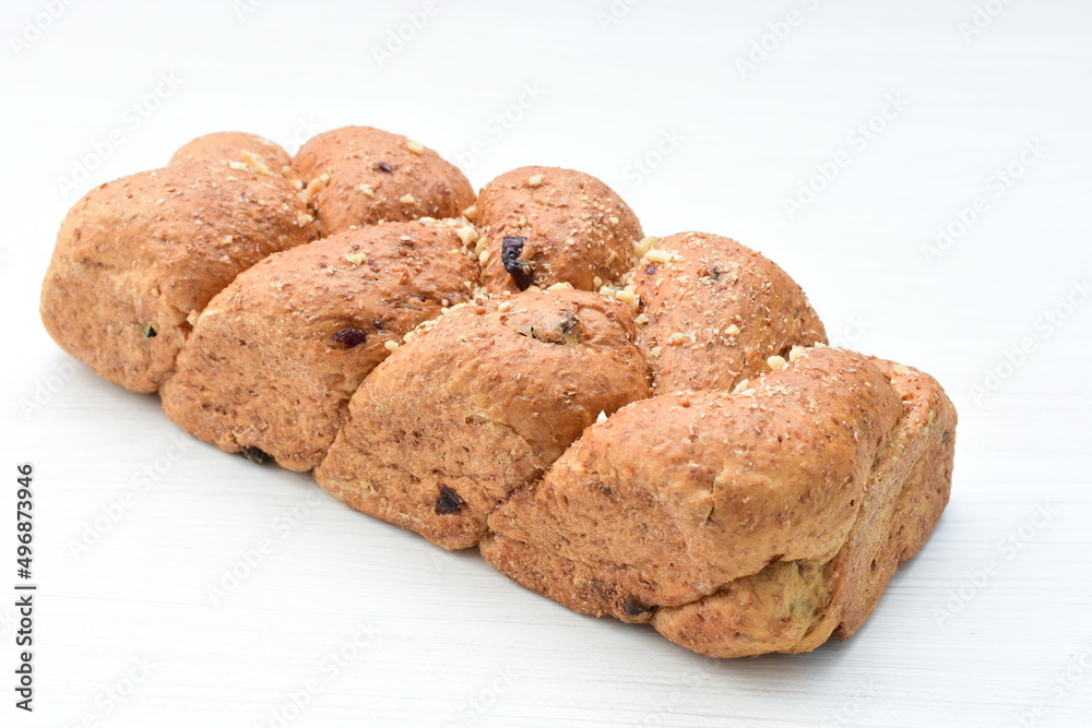 Large wholemeal cereal bread, oatmeal, walnuts, panela and blueberries Large wholemeal cereal bread, oatmeal, walnuts, panela and blueberries