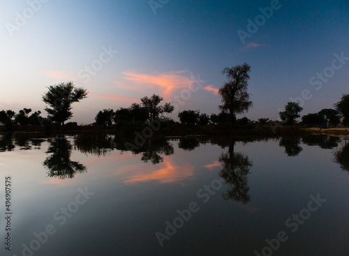Crépuscule sur le fleuve Niger © Gustave