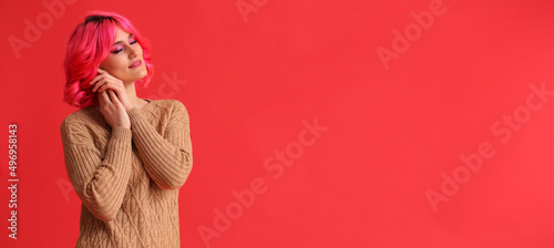 Stylish woman with bright p...