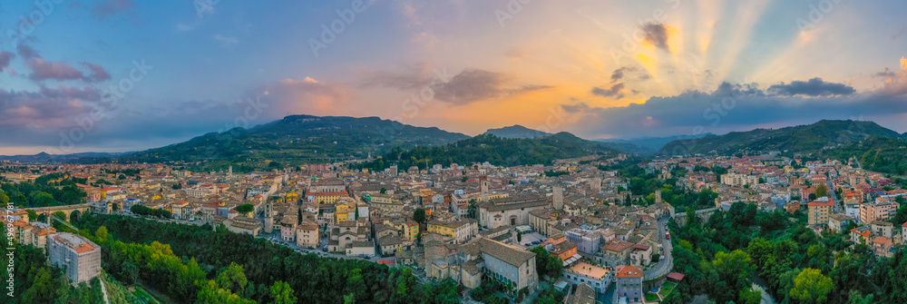 Ταπετσαρία Aerial view of city center of Italian town Ascoli Piceno