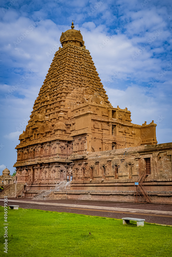 Tanjore Big Temple or Brihadeshwara Temple was built by King Raja Raja Cholan in Thanjavur, Tamil Nadu. It is the very oldest & tallest temple in India. This temple listed in UNESCO's Heritage Sites Tanjore Big Temple or Brihadeshwara Temple was built by King Raja Raja Cholan in Thanjavur, Tamil Nadu. It is the very oldest & tallest temple in India. This temple listed in UNESCO's Heritage Sites