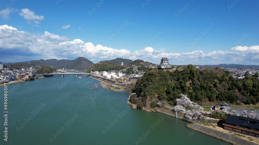 国宝犬山城と木曽川のドローン空撮