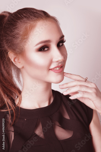 Obraz na płótnie girl w salonie