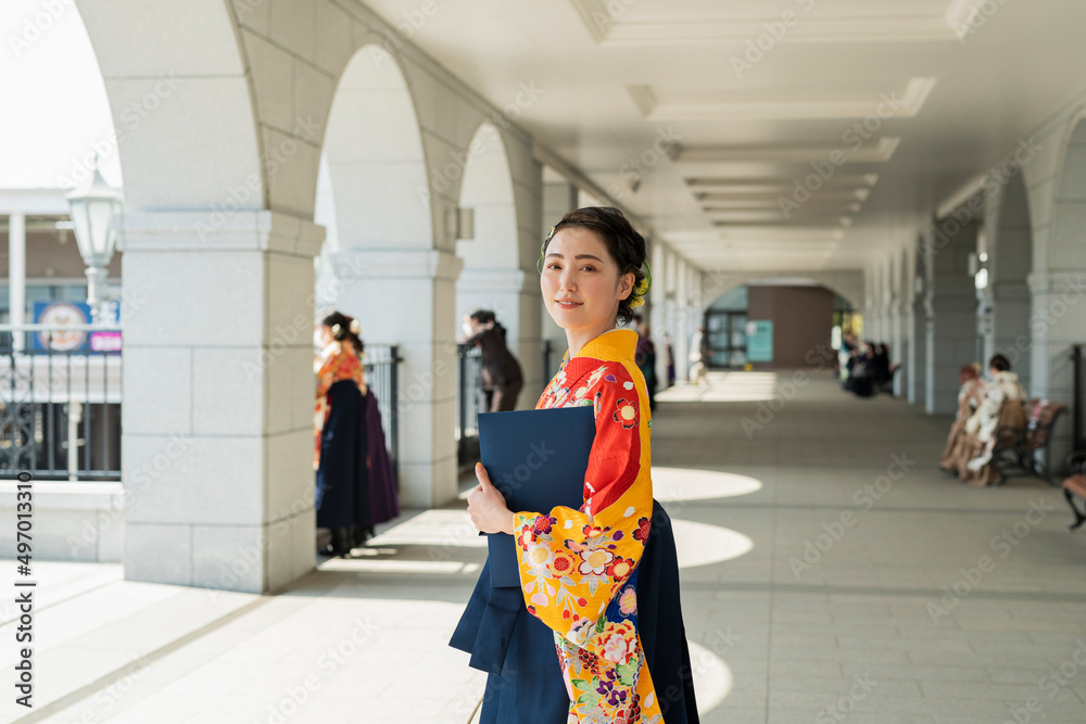Fototapeta premium 卒業を迎えた女子大学生