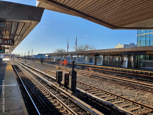 Woodside is a station on the Main Line of Long Island Rail Road and the Port Washington branch in Queens' Woodside in New York City. By train to the east from Penn Station. NYC-USA photo
