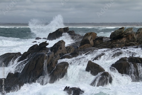 tempête sur le littoral breton, vagues-submersion Saint-Guénolé, Pors carn