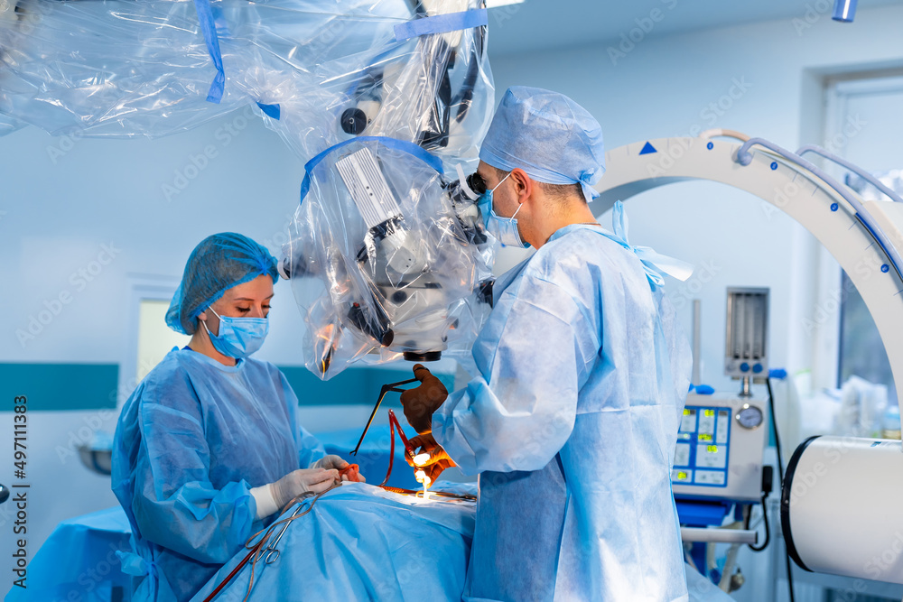 Emergency operating modern technologies. Professional medical surgery operation. Emergency operating modern technologies. Professional medical surgery operation.