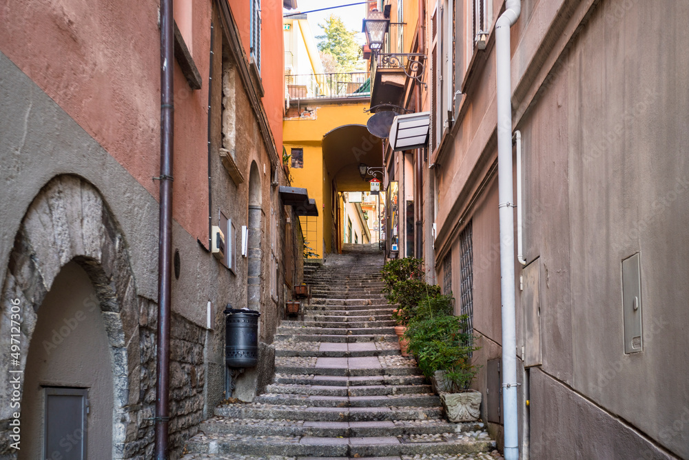 Italy, Bellagio, Narrow alley in old town
