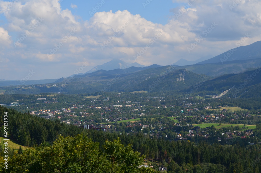 Widok na Zakopane i Tatry z Butorowego Wierchu, Polska, lato