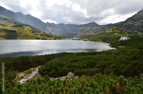 Fototapeta Naklejka Na Ścianę i Meble -  Tatry, Dolina Pięciu Stawów Polskich,  Przedni Staw, wrzesień, Polska