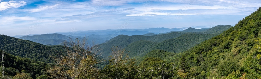 Fototapeta premium Autumn in the Appalachian Mountains Viewed Along the Blue Ridge Parkway