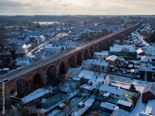Obraz na płótnie Winter view of the town and viaduct at Yarm in North Yorkshire w salonie